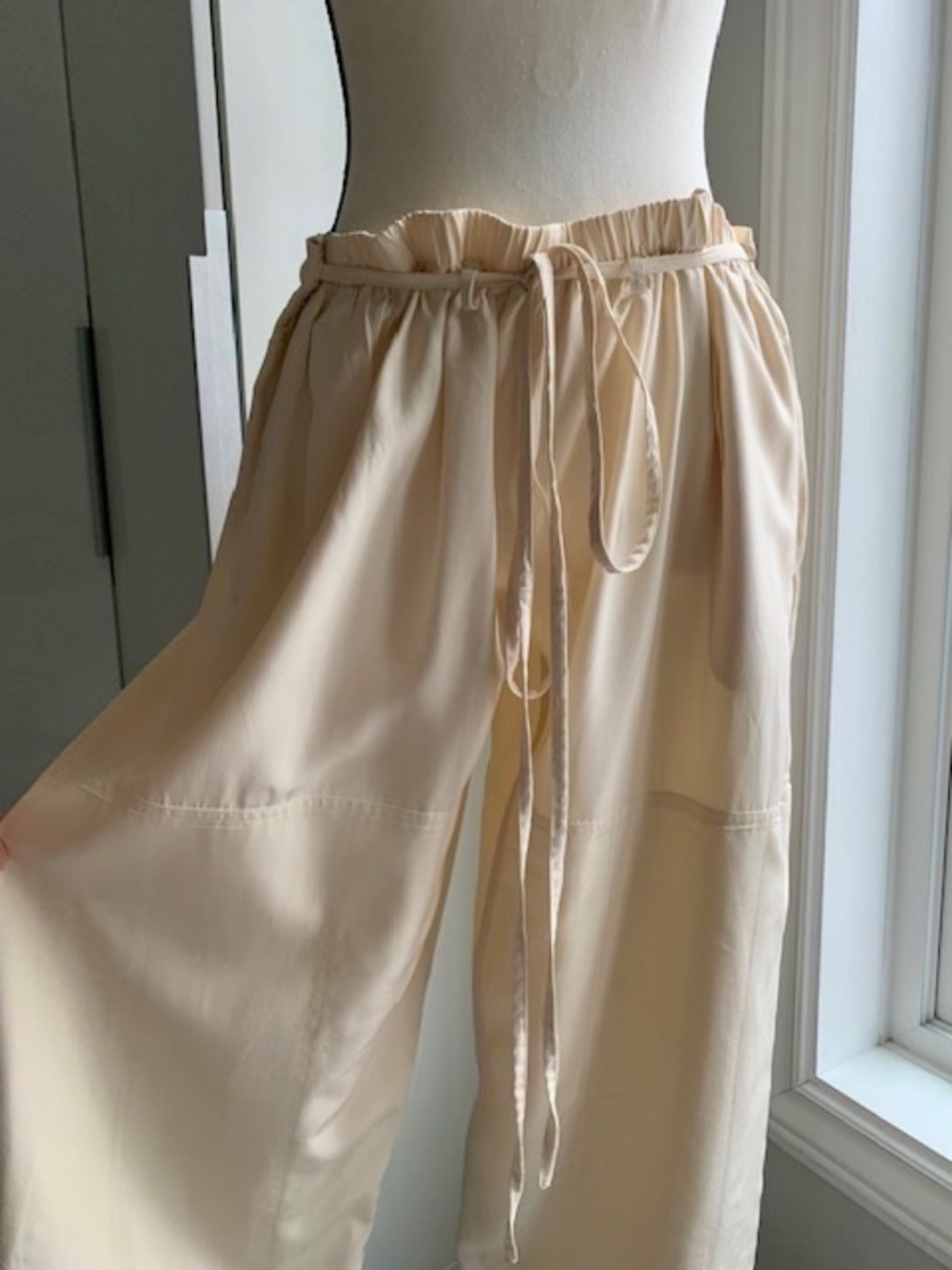 The Row silk cropped pants Small like new - Picture 5 of 11